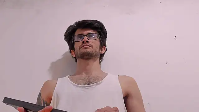 Loggan_donnelly live sex cam