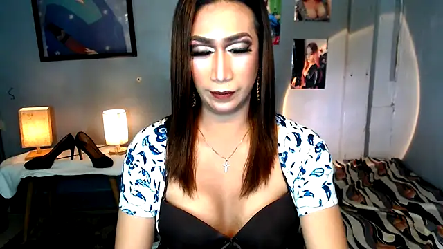 littleredbunny27 webcam