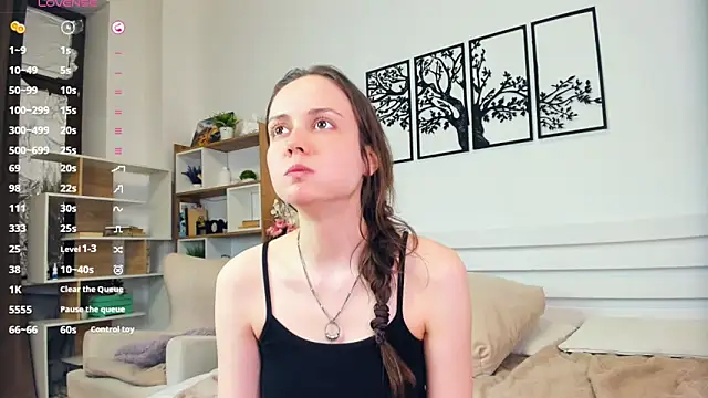 MalvinaTrafford webcam