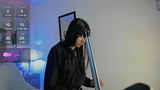 violettaa_stone - Violettaa_Stone's free webcam - UK Sex Cams