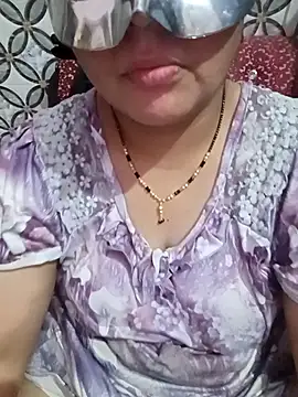 Gujju_bhabhi69 webcam