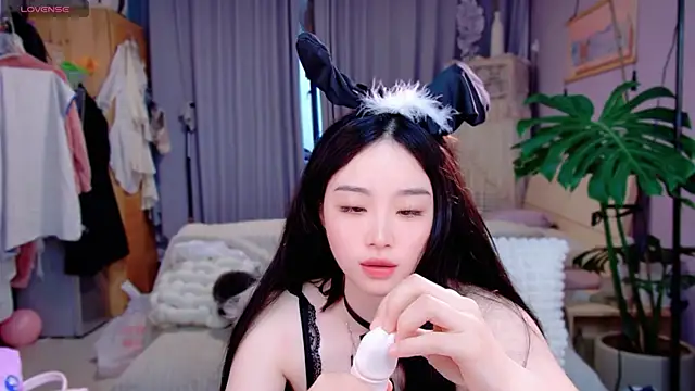 美女JaeHartMorn在线直播