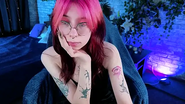 Alice_Nyx webcam