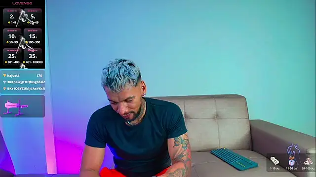 Valentiinoss's live cam