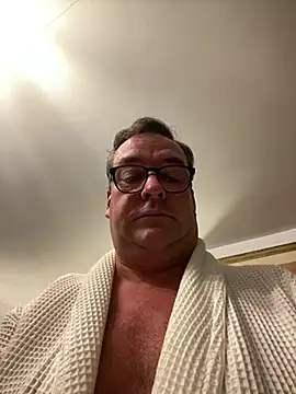 MountJohnXL live sex cam