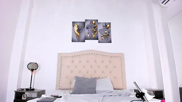 bustyluciana_____ webcam