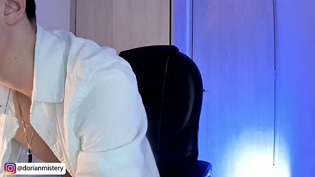 Dorianmistery2322_ webcam