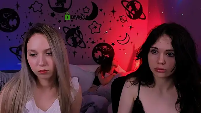 riley_sanders webcam