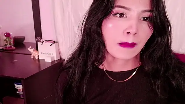 Miss_Charlottet webcam