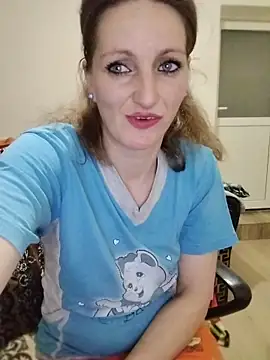 CrazyMaya39 webcam