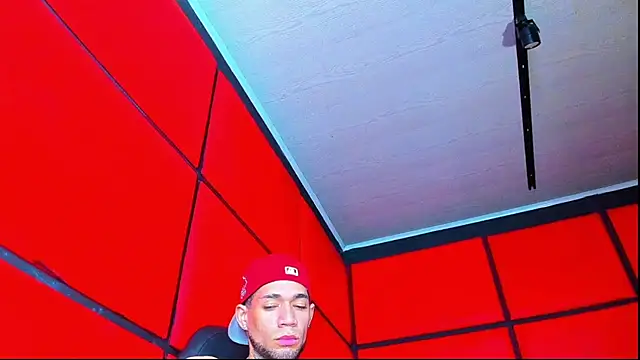 Daniel_huge22 webcam