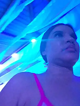 Pretty_Julieta webcam