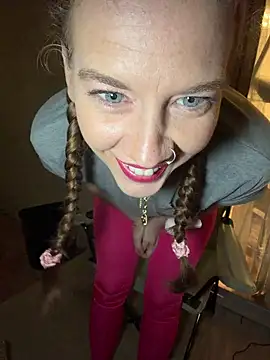 Preview of roxyredxo12