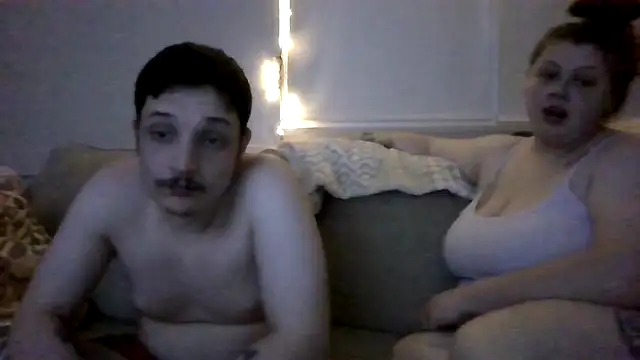 thehoneycouple420 webcam