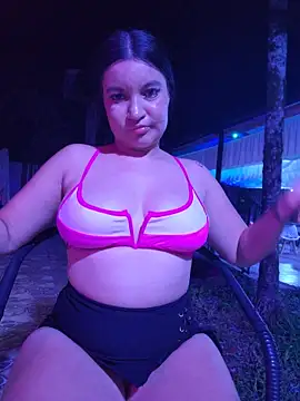 Pretty_Julieta webcam