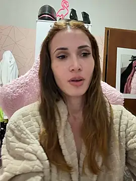 Irresistible24 webcam