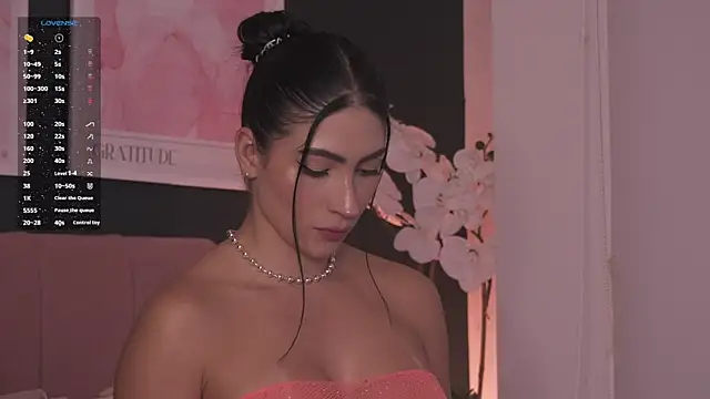 ItsTatiana Stripchat cam model