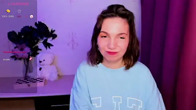 KindHazelHere_ webcam