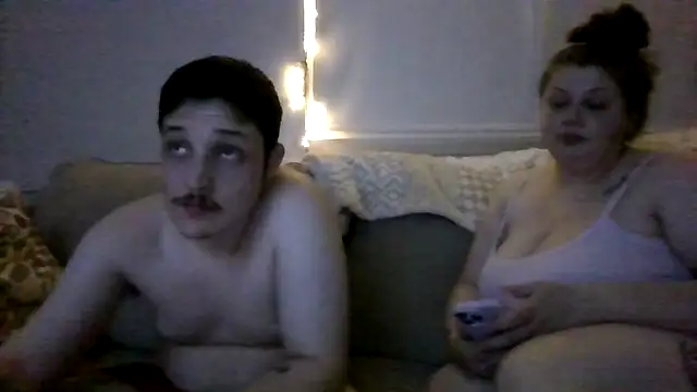 thehoneycouple420 webcam