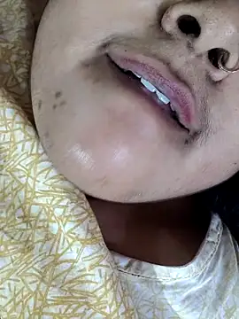 Webcam Model (hotbhabhi011)  is live.Free join now!