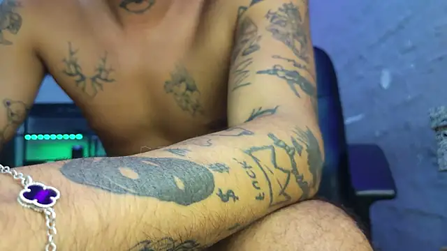 DanielsCock420 live sex cam