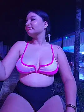 Pretty_Julieta webcam