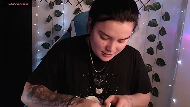 Nika_1_ live sex cam