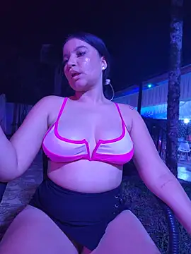 Pretty_Julieta webcam