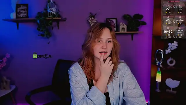 mila_glow1 webcam
