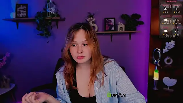 mila_glow1 webcam