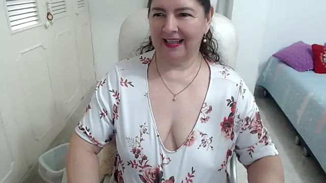 leonela_69 webcam