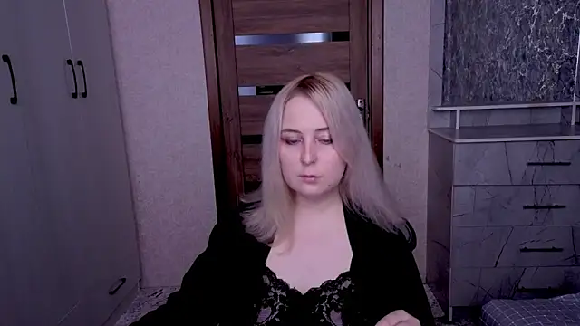 Kristy-Max webcam