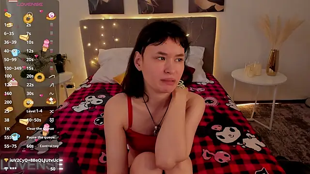 Emily_Strikeee webcam