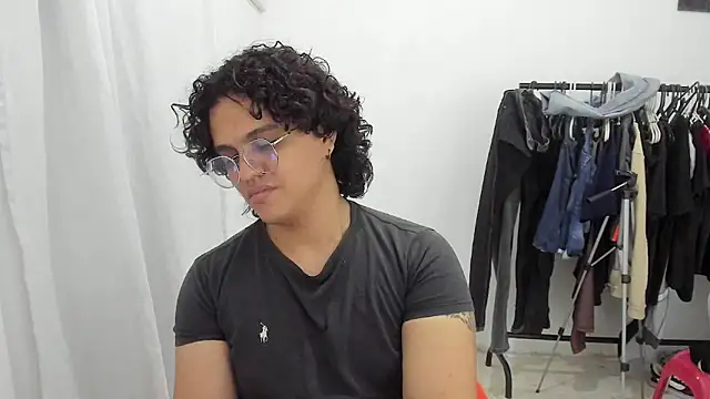 Diane_blossom webcam