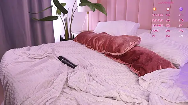 MissBunnyDoll webcam