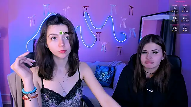 kitniss_dreamy webcam