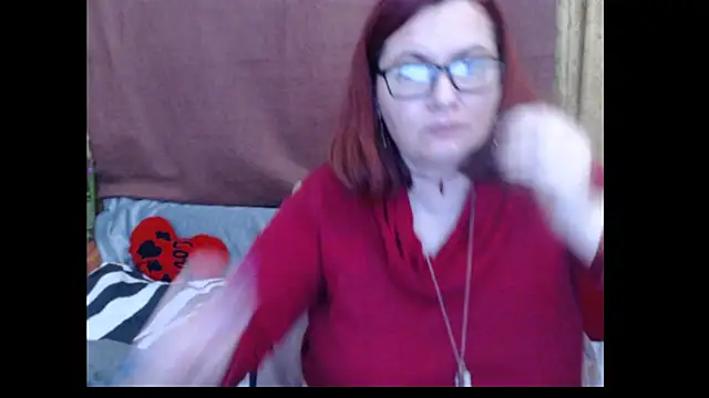 PlayfullMature webcam