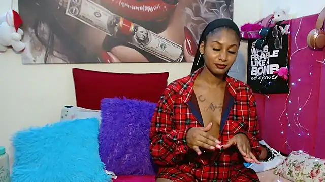 Moreish-06 live sex cam