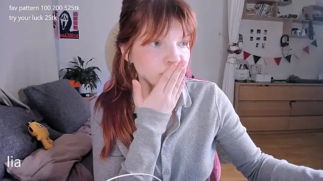 lil_lia - Lil_lia's free webcam - UK Sex Cams
