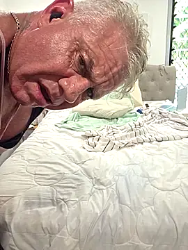 Preview of handsolo_porn