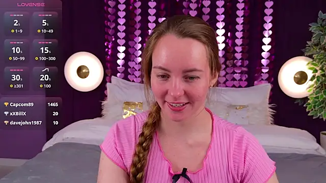 janicecollins - JaniceCollins's free webcam - UK Sex Cams