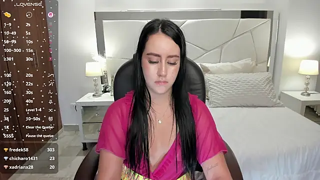 Natasha_Kiim_ webcam