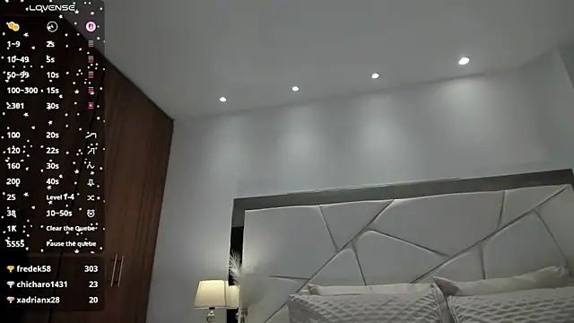 Natasha_Kiim_ webcam