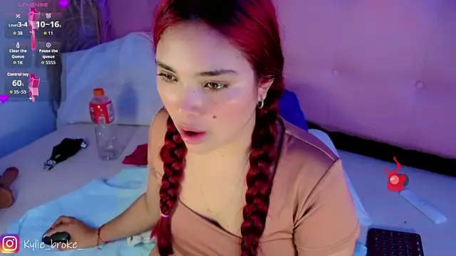 Kylie_brokee webcam
