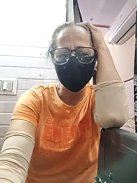 Webcam Model (Rising_Queen)  is live.Free join now!