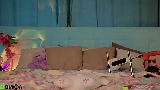 Aurora_Bennet webcam