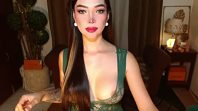 MouthWatering_Ayesha webcam