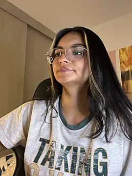 Cat2525 live sex cam