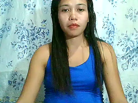 PinaySkinnyGirl webcam