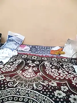 Webcam Model (Rising_Queen)  is live.Free join now!